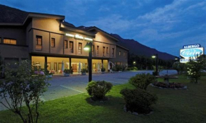 Гостиница Albergo Ristorante Cicin, Казале-Корте-Черро
